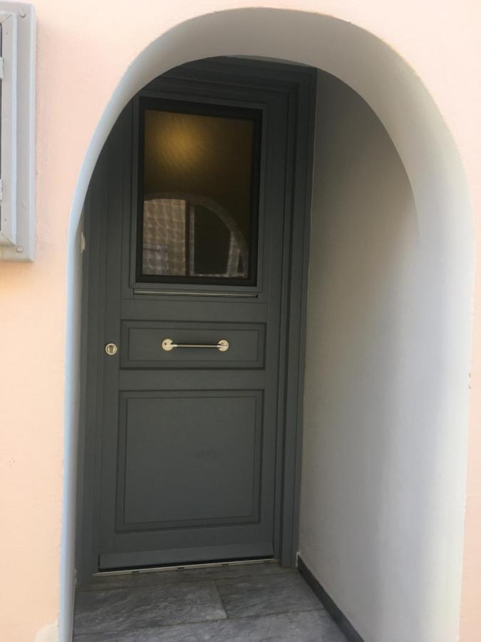 ארמופוליס Modern & Comfortable House In The City Center מראה חיצוני תמונה